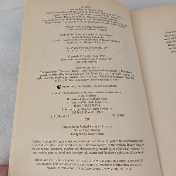 Stephen King Wizard and Glass softcover 1st printing book - Picture 3 of 8